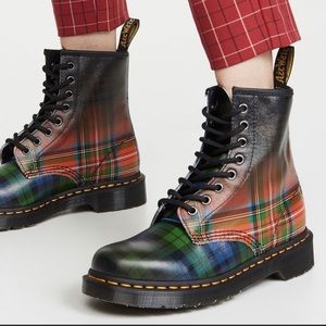 1460 Tartan Plaid Dr Marten Boots - Never Worn size 7